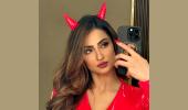 Palak, Alaya's Perfect Mirror Selfie