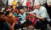 J-K police advises border residents to stay in shelters