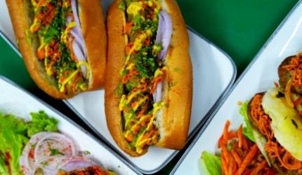 Recipe: Seekh Kebab Hot Dogs